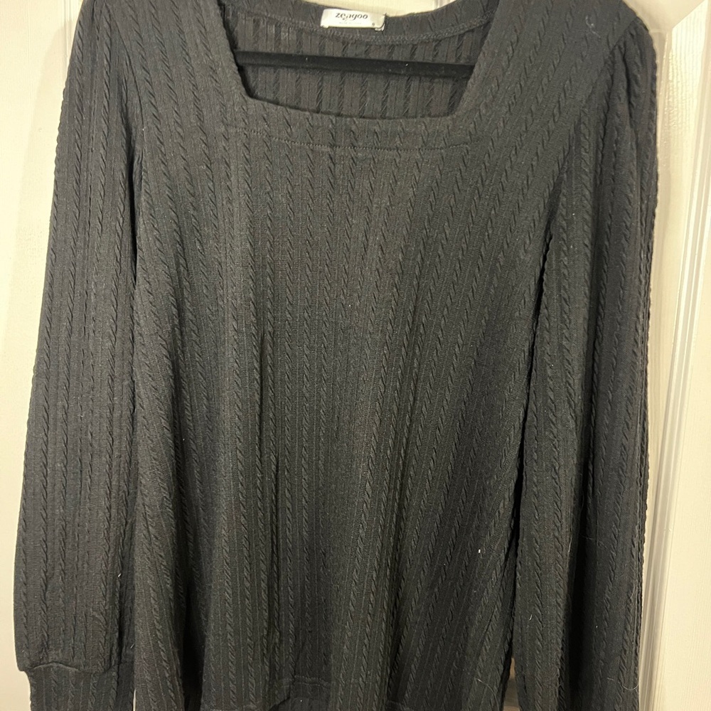 Zeagoo Black Textured Top